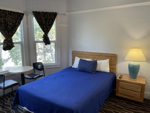 Twin Peaks Hotel image 12